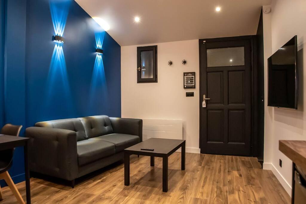 Blue Night - Jacuzzi - Bord De Seine Corbeil-Essonnes Exterior foto